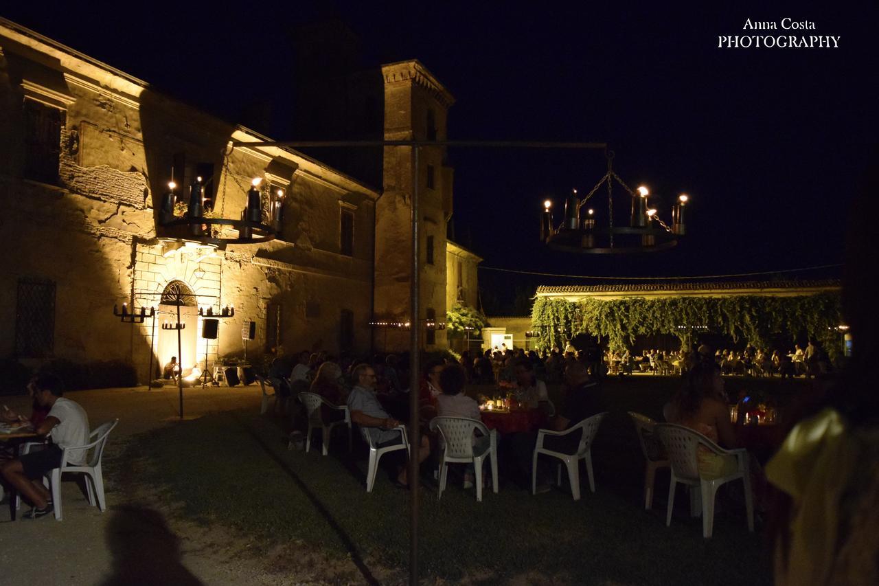 Ostello Castello Mina Della Scala Casteldidone Экстерьер фото