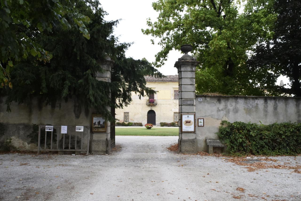 Ostello Castello Mina Della Scala Casteldidone Экстерьер фото